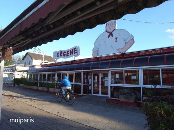 ガンゲットの老舗店「Chez Gégène（シェ・ジェジェンヌ）」