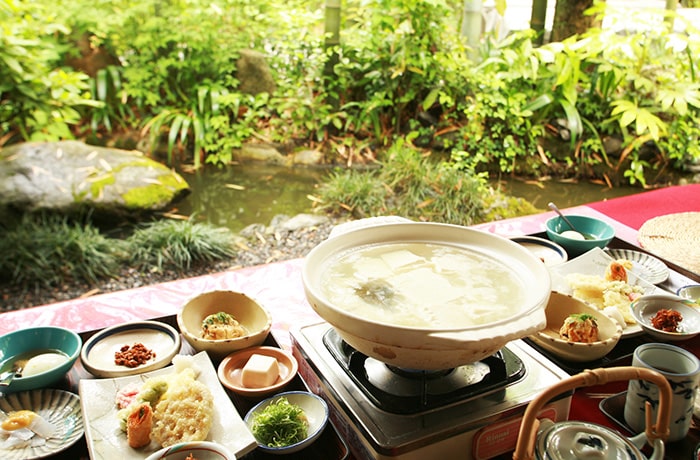 京都市内周辺なら「湯豆腐」「ゆば料理」